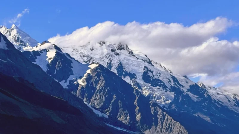 Aoraki_Mount_Cook_тАУ_New_ZealandтАЩs_Highest_Peak_04