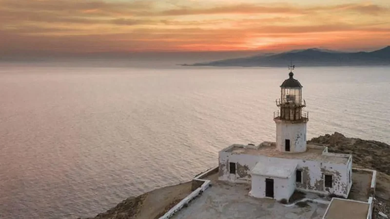 Armenistis_Lighthouse_(Mykonos)_04