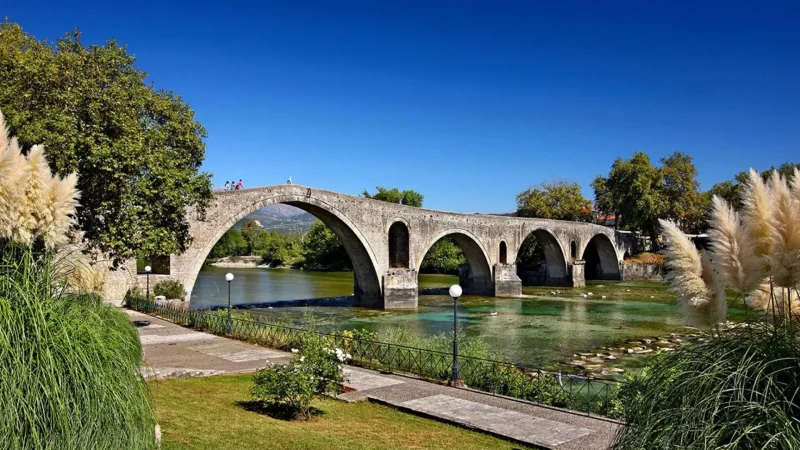 Arta_Stone_Bridge_03