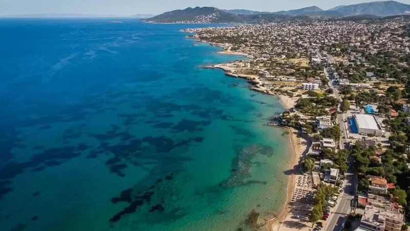 Artemida_(Loutsa)_Beach_01