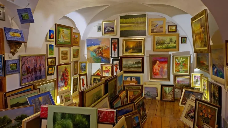 Artists’_Galleries_01