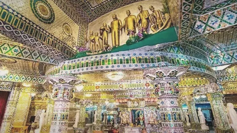 Arulmigu Sri Rajakaliamman Glass Temple(5)