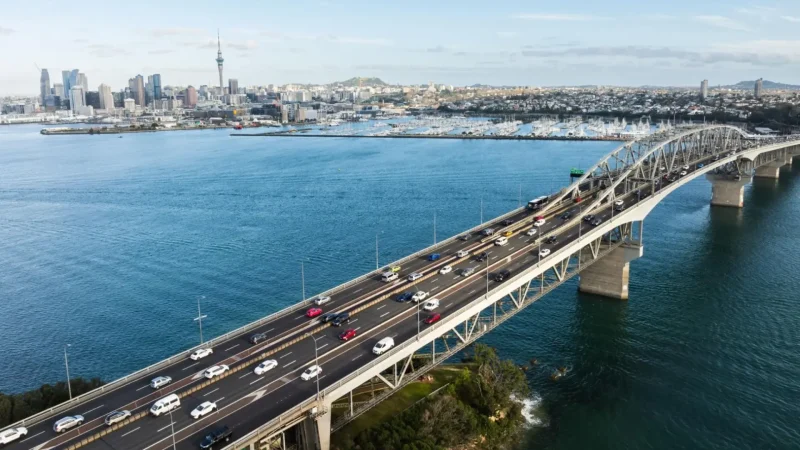 Auckland_Harbour_Bridge_02