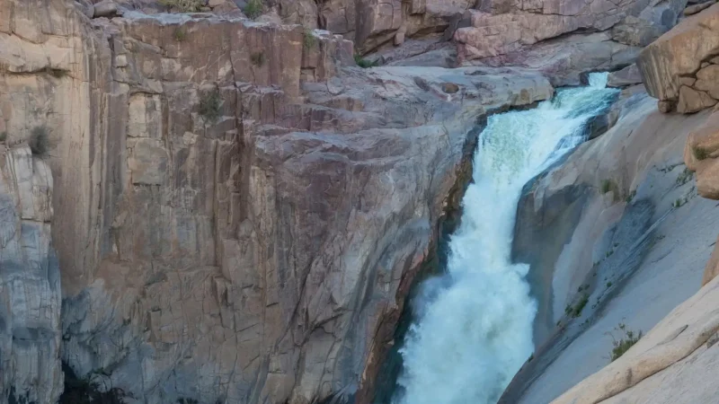 Augrabies_Falls_тАУ_One_of_AfricaтАЩs_most_powerful_waterfalls_03