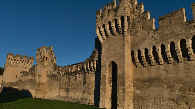 Avignon Old Town – Stone Streets & Medieval Walls(1)