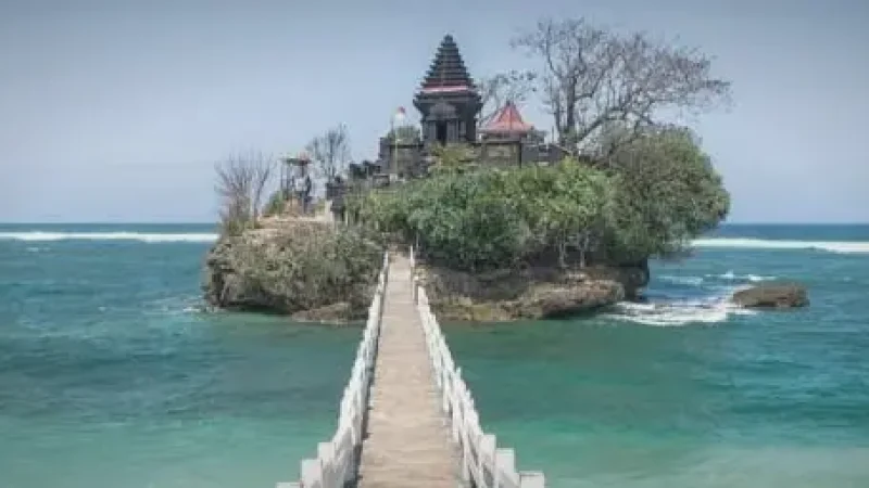 Balekambang Beach(3)