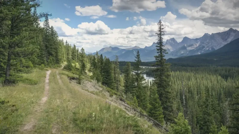Banff National Park – Mountain landscapes & trails(3)