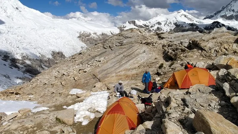Base_Camp_Areas_–_Trekking_preparation_zones__01