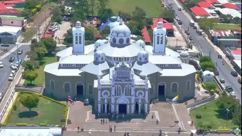Basílica de Nuestra Señora de los Ángeles1