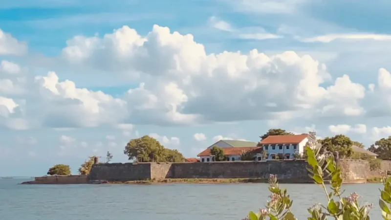 Batticaloa Fort 04