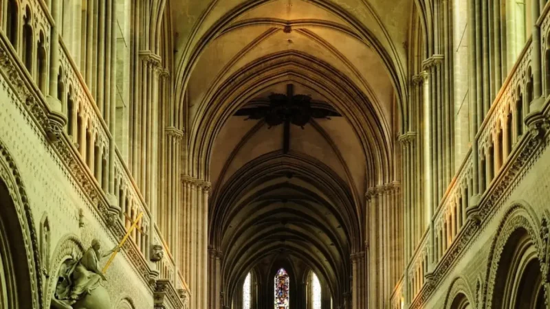 Bayeux Cathedral – Gothic Landmark(4)