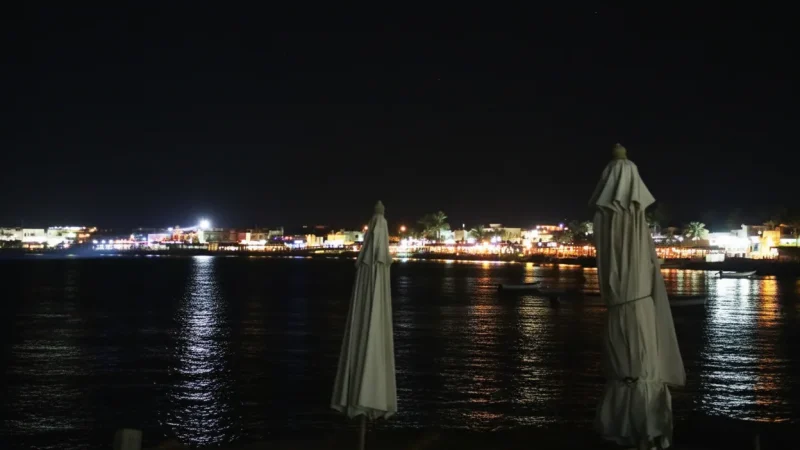 Beachfront Promenade – Relaxed evening walks(6)