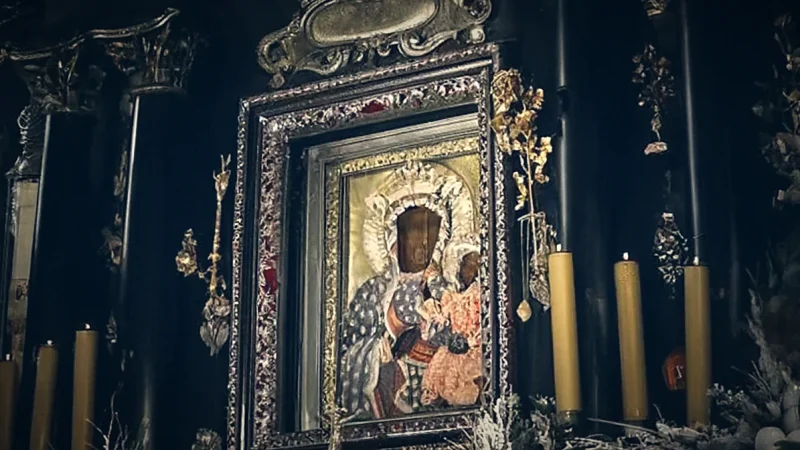 Black Madonna Chapel(1)