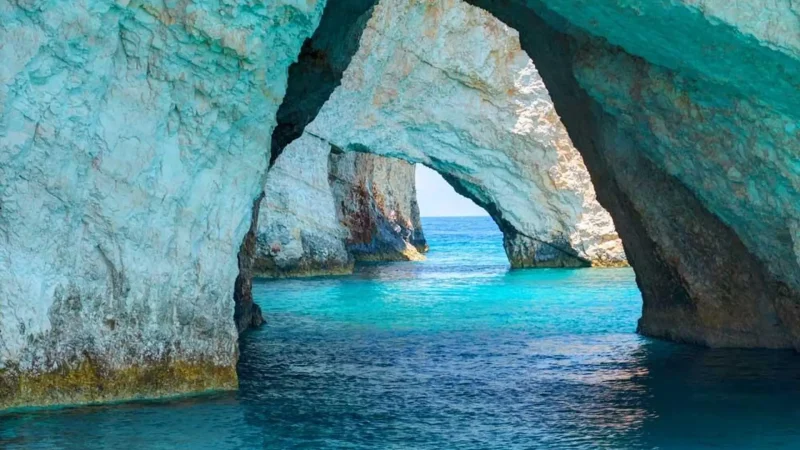 Blue_Caves_03