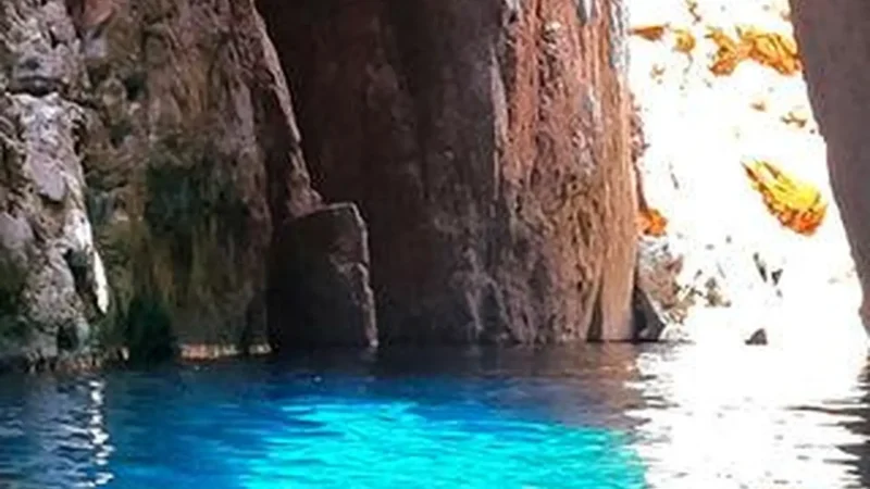Blue_Caves_03