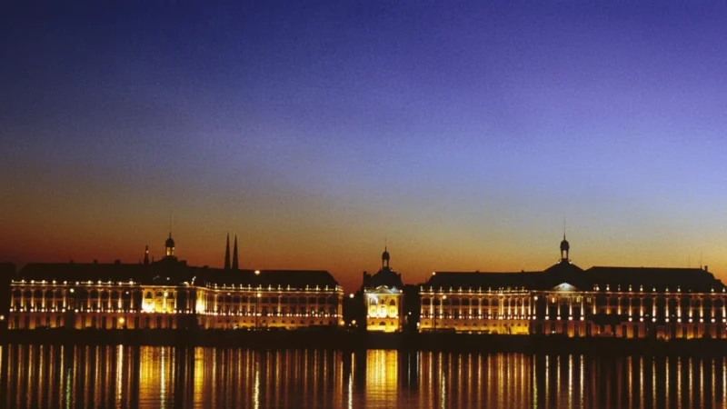 Bordeaux Historic Centre – UNESCO-listed old town(6)