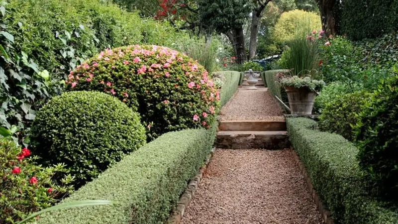 Botanical_Gardens_тАУ_Peaceful_garden_area_03