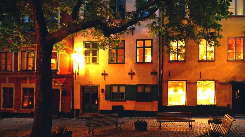 Brända Tomten Square(3)