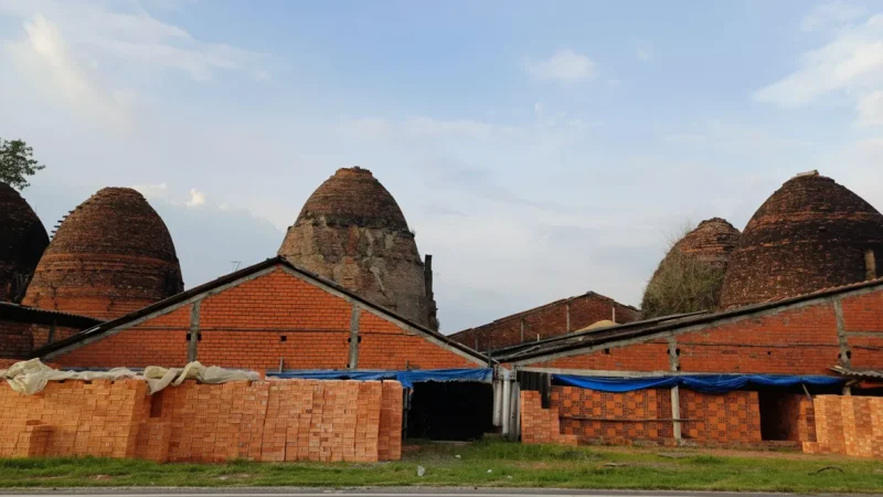 Brick Furnace Villages – Traditional Craft Production(4)