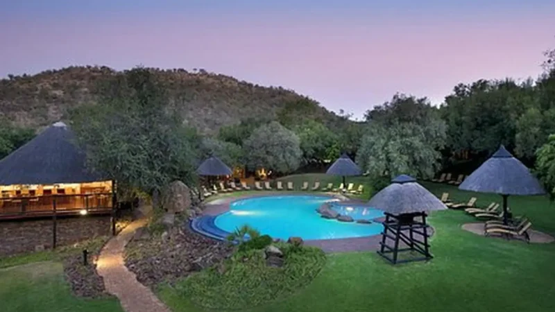 Bush_Lodges_тАУ_Safari_accommodation_01