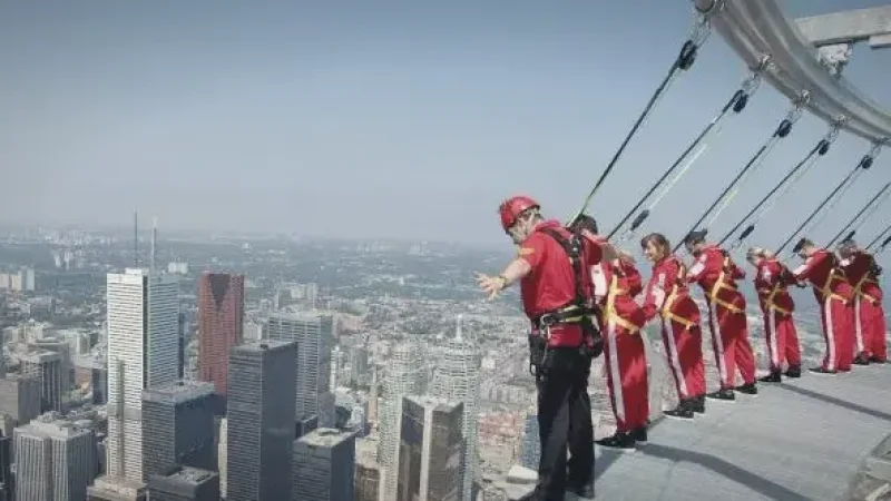 CN Tower EdgeWalk Area(1)