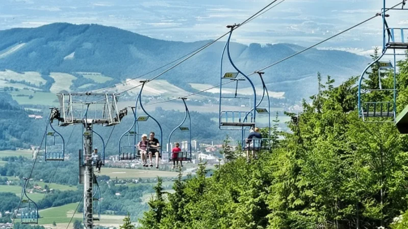 Cable Car Area – Easy Access to Mountains(3)