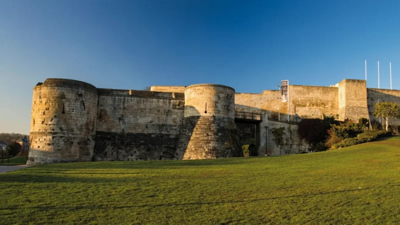 Caen Castle(1)