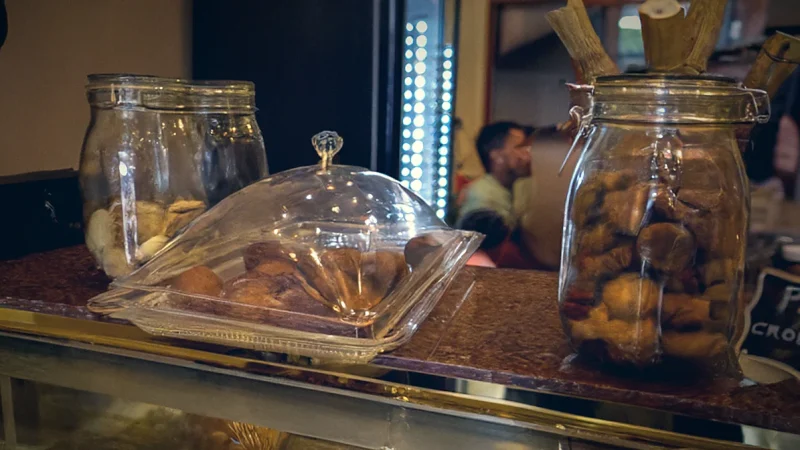 Cafés and Bakeries(1)