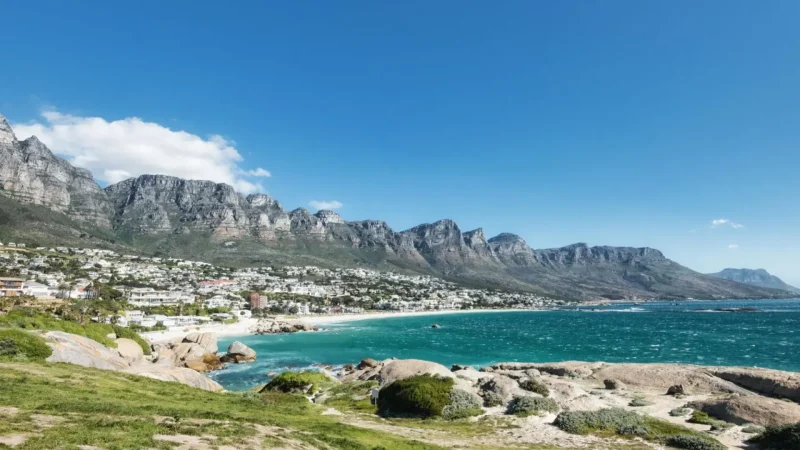Camps_Bay_Beach_тАУ_Scenic_beach_with_mountain_backdrop_05