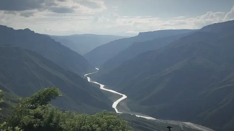 Canyon River Sections – Natural landscapes(4)