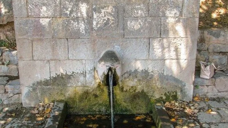 Castalian_Spring_03