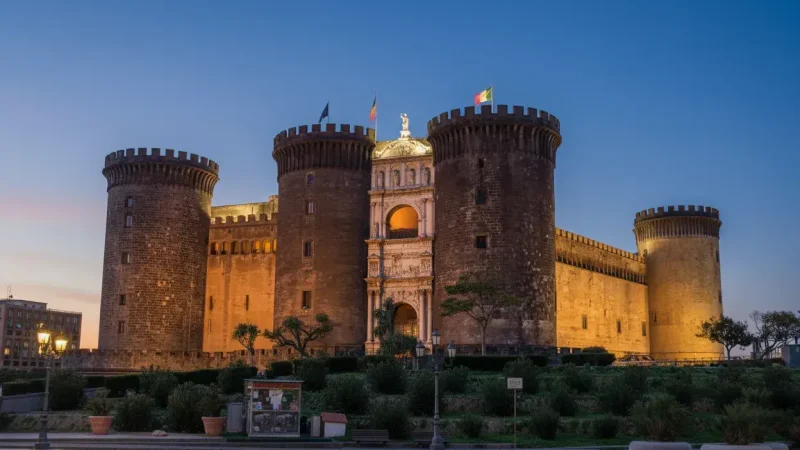 Castel Nuovo (Maschio Angioino)(2)