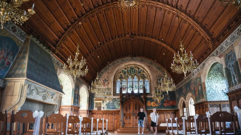 Castle Chapel – Gothic Interior(2)