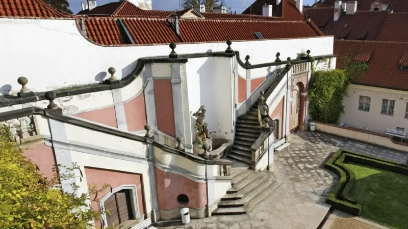 Castle Gardens – Terraced Gardens with Views(2)