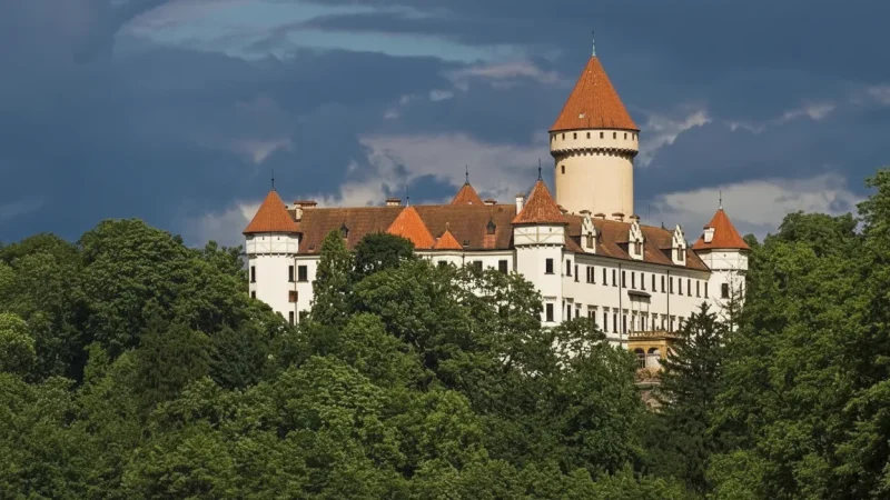 Castle Towers – Elevated Views(4)