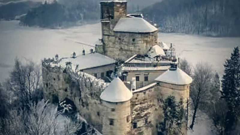 Castle Viewpoin(1)