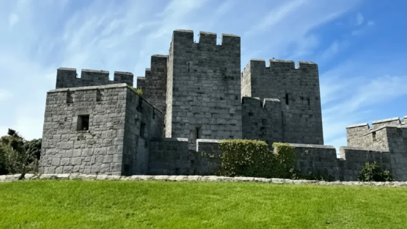 Castle Walls and Basti(1)