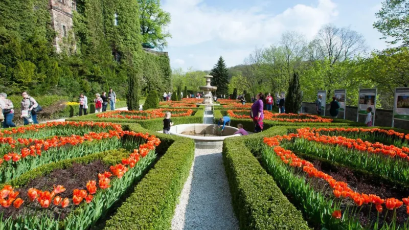 Castle_Gardens_01