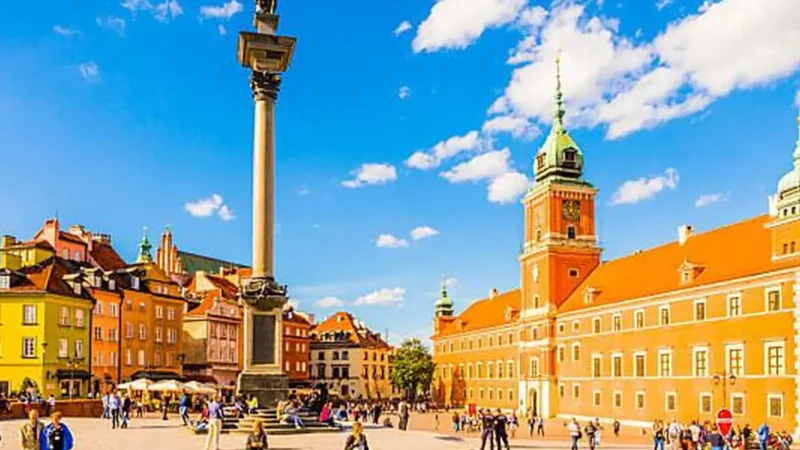 Castle_Square_05