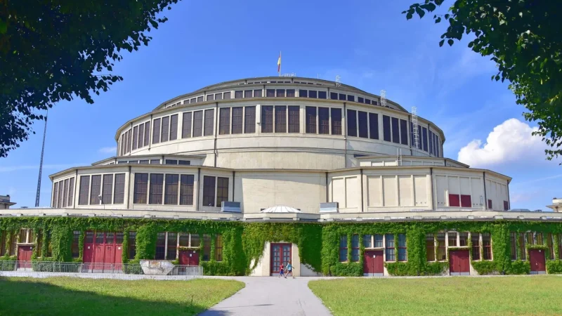 Centennial_Hall_03