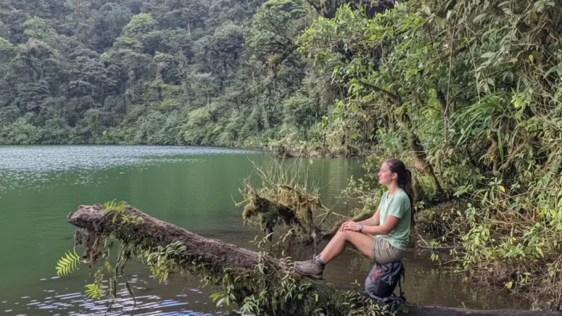 Chato Volcano Trail 01