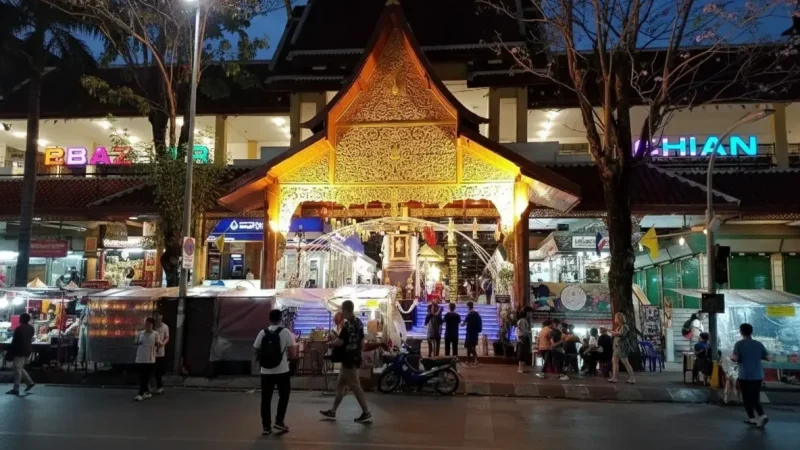 Chiang Mai Night Bazaar(1)