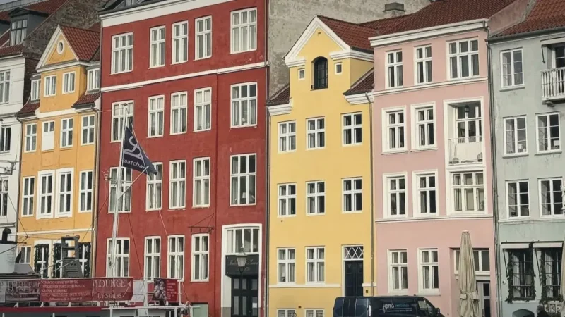 Christianshavn Canals – Quiet canal walks(4)