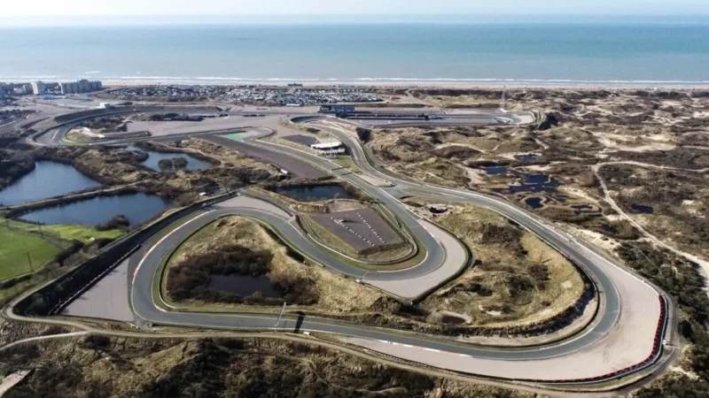 Circuit_Zandvoort_–_International_racing_circuit__01