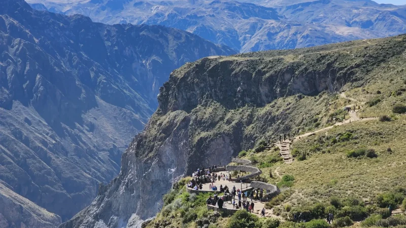 Colca_Canyon_Viewpoints_–_Dramatic_canyon_scenery__01