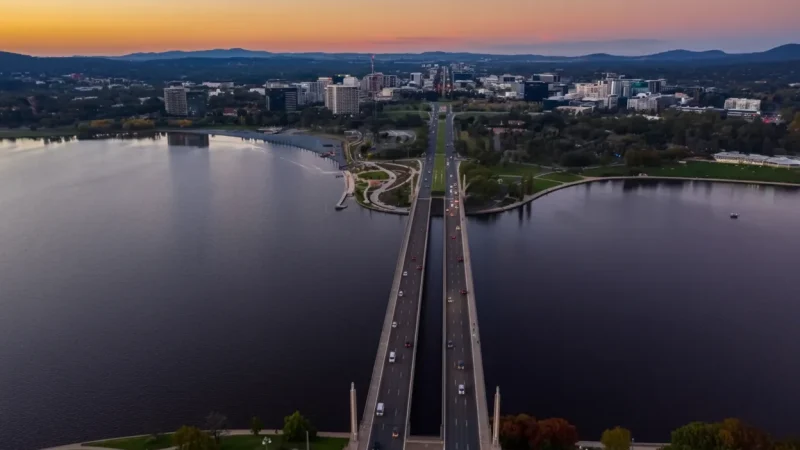 Commonwealth Avenue Bridge – Scenic city views(6)