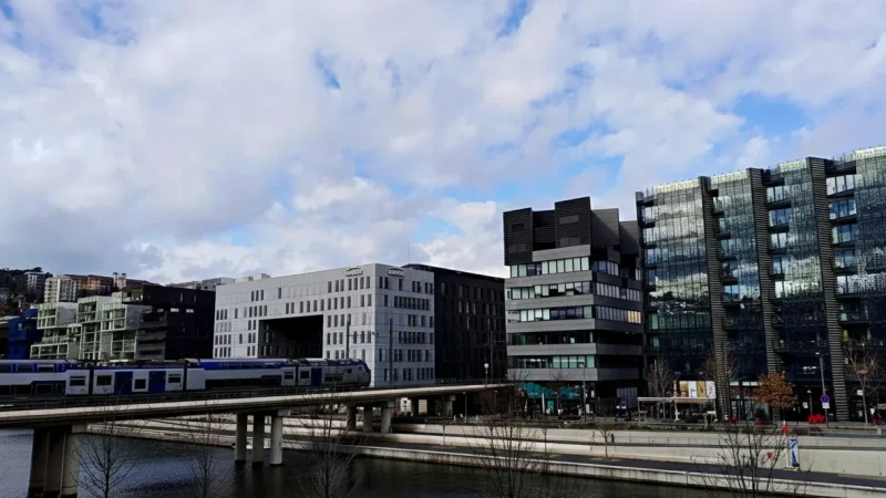 Confluence District – Modern River Views(1)
