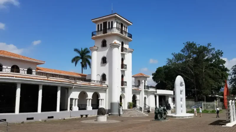 Costa Rican Art Museum 06