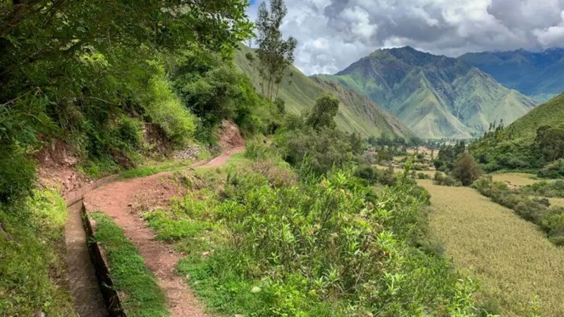 Countryside_Walking_Paths_–_Quiet_rural_routes__03