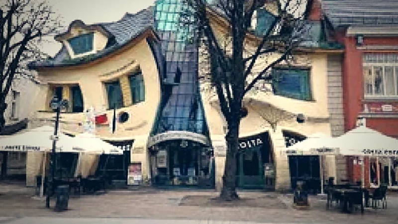 Crooked Hou(1)